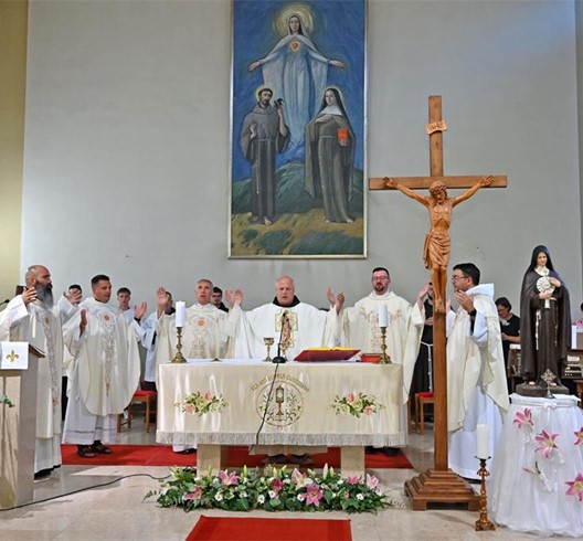 Proslavljena svetkovina sv. Klare Asiške kod zagrebačkih klarisa u Mikulićima